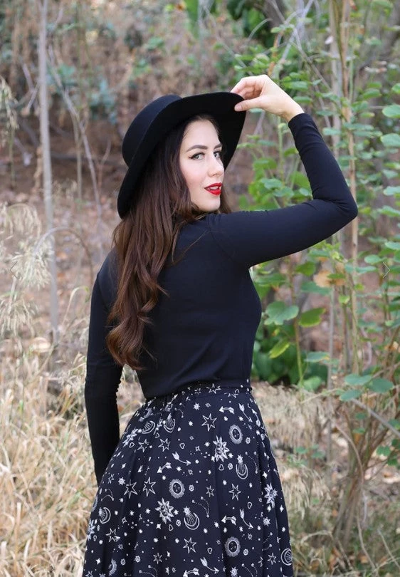 Winter Retrolicious Mock Turtleneck Top In Plain Black 2 Winter Retrolicious Mock Turtleneck Top In Plain Black