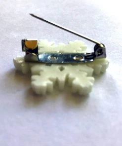 Kitty Deluxe Broochlette Mini Brooch In Haunted House