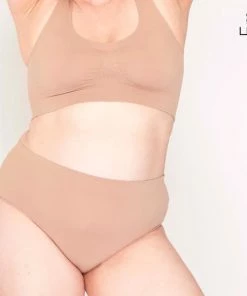 Pamela Mann Hosiery Pamela Mann Curvy Seam Free Comfort Support Top/Bra In Nude 12 Pamela Mann Hosiery Pamela Mann Curvy Seam Free Comfort Support Top/Bra In Nude